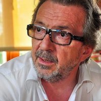 Osman Sınav'dan yeni bir dizi! 'Yalaza'