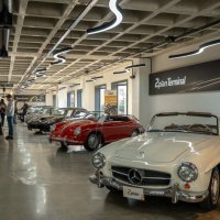 2plan Terminal İstanbul'da halka açık olarak düzenlenen klasik otomobil sergisi