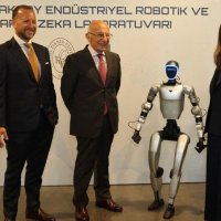 Aksoy Holding ve İTÜ'den örnek iş birliği:  Erdal Aksoy Endüstriyel Robotik ve Yapay Zekâ Laboratuvarı açıldı