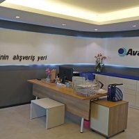 Avansas'ta bayrak değişimi