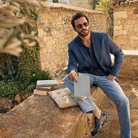 Barış Arduç, reklam filmi için kamera karşısında 