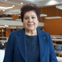 Bayramda Ağır Yemekler Ve Aşırı Tatlı Tüketiminden Kaçınılmalı