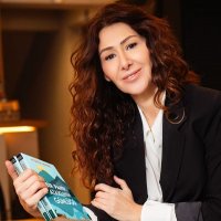 “Bir Panik Ataklının Günlüğü” Raflarda: Sessiz Çöküşten Özgürlüğe Uzanan 20 Yıllık Mücadele