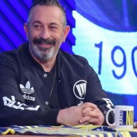 Cem Yılmaz'dan Beşiktaş kampanyasına destek!