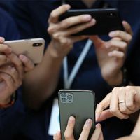 Cep telefonu kullanıcılarına koronavirüs uyarısı!