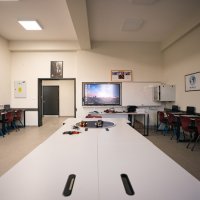 Deprem bölgesindeki gençlere fırsat eşitliği için teknoloji desteği