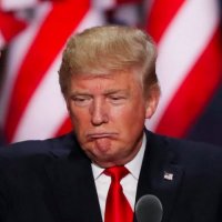Donald Trump Facebook’ta o sayfayı beğenenleri istiyor!