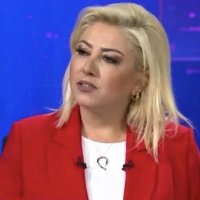 Eski TRT spikerinden Şebnem Bursalı'ya tepki