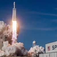 Falcon Heavy roketi ilk kez ticari amaçlı fırlatıldı