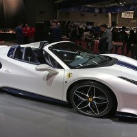 Ferrari, üretimlerini 29 Mart'a kadar durdurdu !