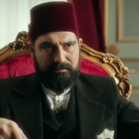 Gül'ün dikenini budarız!