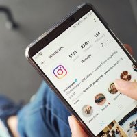 Instagram uygulama içi gönderi zamanlayıcısı denemesinde