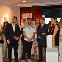 İstanbul Yeni Yüzyıl Üniversitesi'nde TRACE - Grafik Tasarım Bitirme Projesi Sergisi Açıldı
