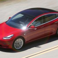 Kamyona çarpan Tesla tartışması yeniden alevlendi