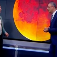 'Kanlı ay' sürprizi! Bir anda yayına girdi!