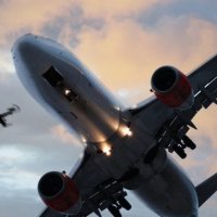 Londra drone’cuları tutuklandı