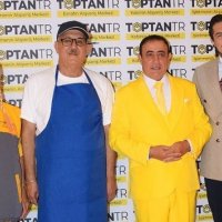 Mahmut Tuncer, Safiye Soyman ve Faik Öztürk'ten esnafa destek: “Nerede o eski günler!”