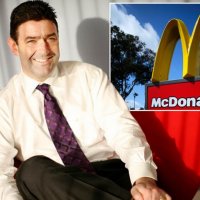 McDonald's'ın CEO'su aşk yüzünden kovuldu!