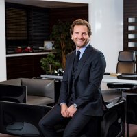 SAAT & SAAT, TÜRK GİYİM MARKASI AYDINLI GRUBU SATIN ALDI