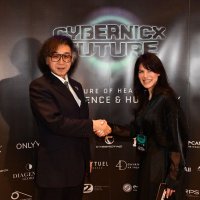 Sağlık alanında insan ile giyilebilir robotik sistemler birleşiyor