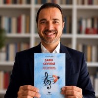“Şarkı Çevirisi: Müzik Tarihimizden Unutulmaz Örnekler” kitabı yayımlandı