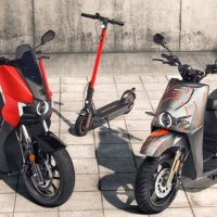 Seat elektrikli motosiklet ve scooter tanıttı