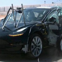 Tesla Model 3 şu ana kadarki en güvenli araç seçildi