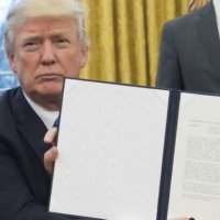 Trump’tan Huawei’ye özel kararname