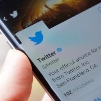 Twitter ortak tweet paylaşımı denemesinde