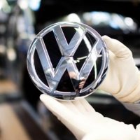 Volkswagen o fabrikasındaki üretimi yavaşlattı!