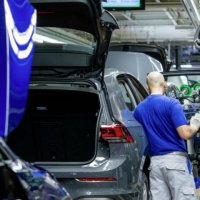 Volkswagen sürücüsüz otomobil startup'ı açacak
