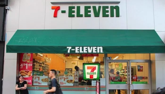 7-Eleven kasiyersiz market açtı