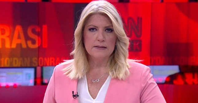Ahu Özyurt  CNN Türk'e böyle veda etti!