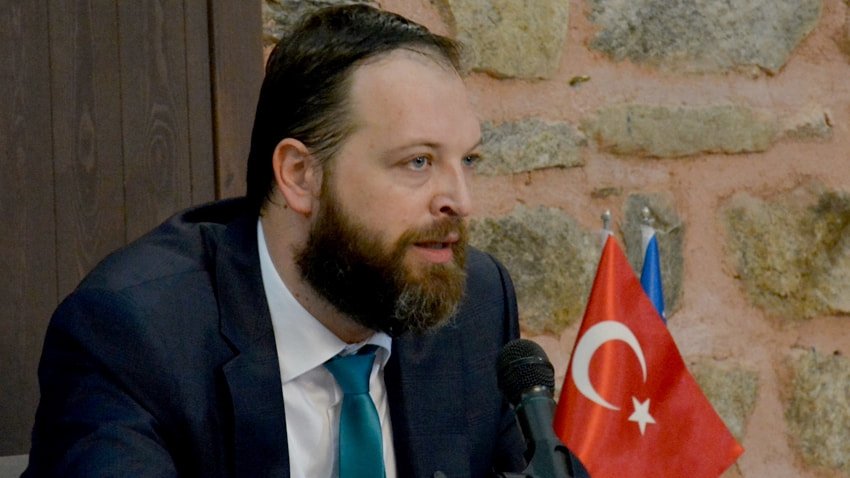 Atatürk'e hakaret eden Fatih Tezcan hakkında suç duyurusu