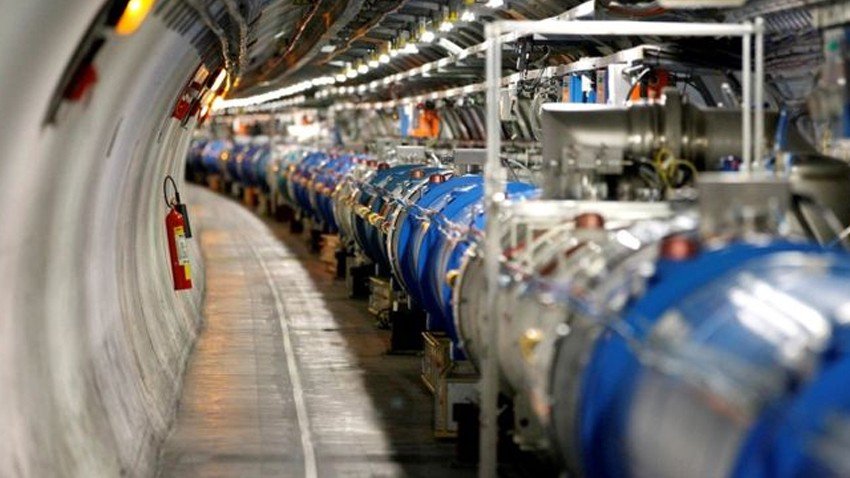 CERN 'cinsiyetçi' profesör Alessandro Strumia'nın işine son verdi