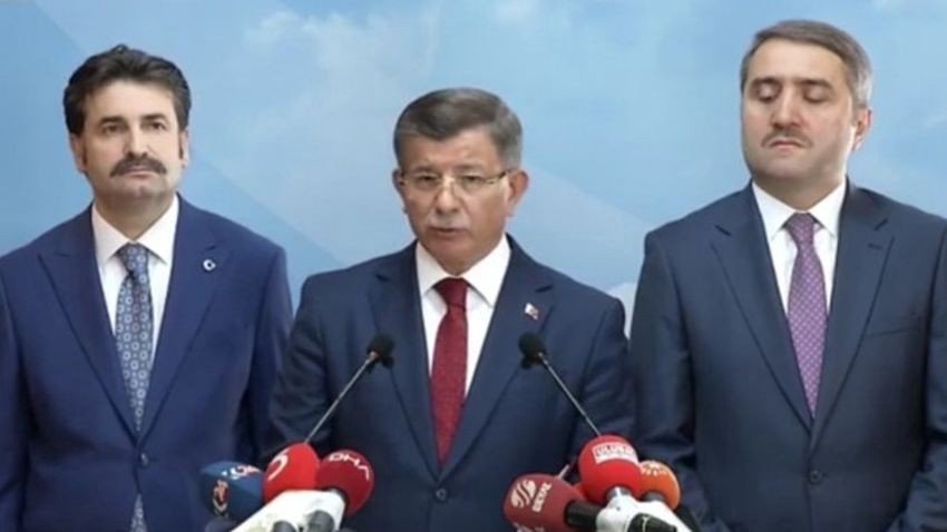 Davutoğlu AKP'den istifasını açıkladı!