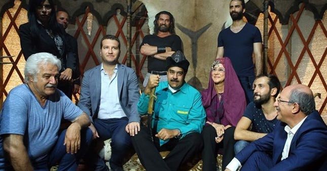 Diriliş Ertuğrul setini ziyaret etti