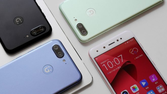 Dört kameralı ve 6 GB RAM’li akıllı telefon