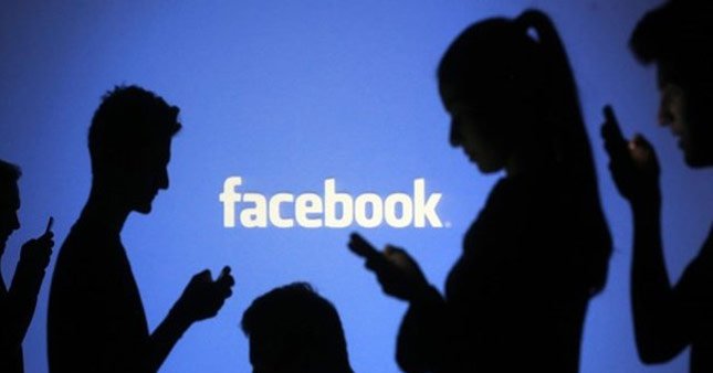 Facebook Almanya'da 10 bin hesabı kapattı