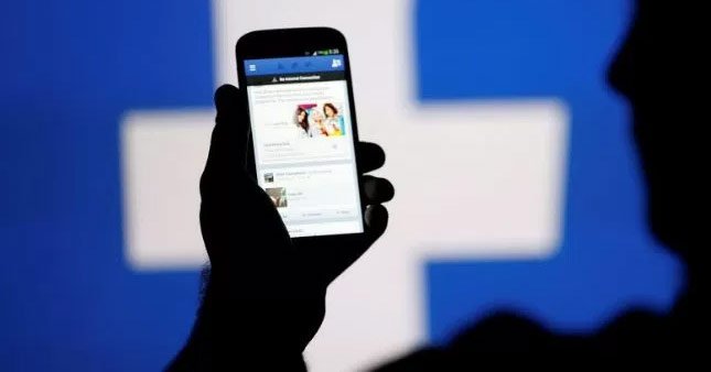 Facebook ve Google’a bataklık eleştirisi
