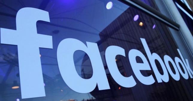 Facebook'tan skandal fotoğraf itirafı