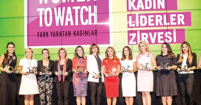 "Fark Yaratan Kadınlar" ödüllerini aldı