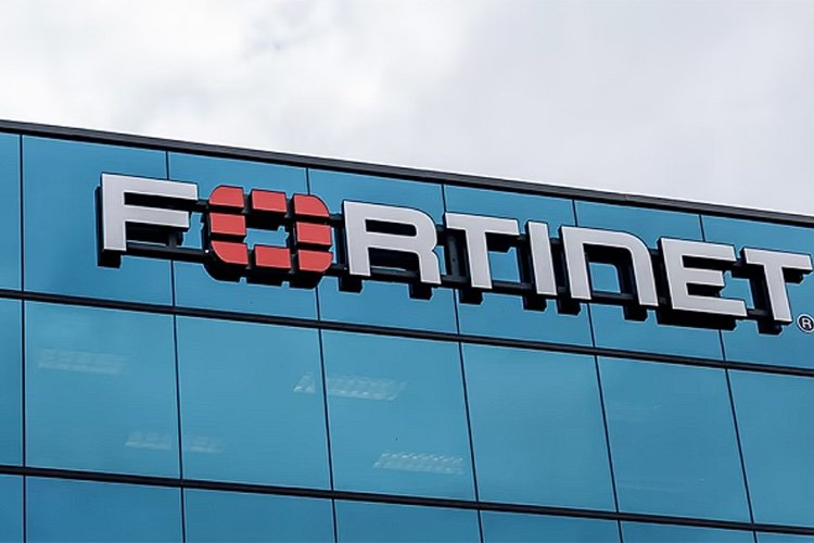Fortinet, yeni kuantum tehditlerine karşı Kuantum-Güvenli koruma geliştiriyor 