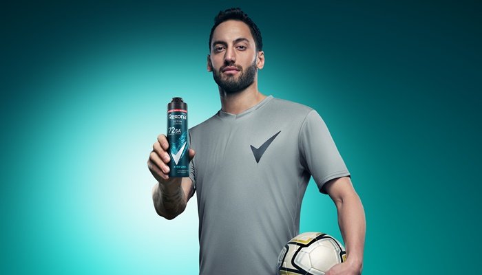 Futbolcu Hakan Çalhanoğlu Rexona'nın kampanya yüzü oldu