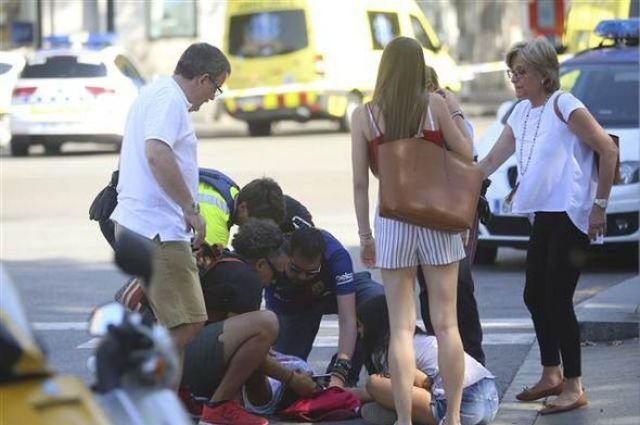 Gazeteler Barcelona'daki kanlı saldırıyı nasıl gördü?