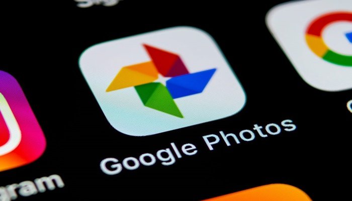 Google Fotoğraflar, yeni arayüzüyle güncellendi