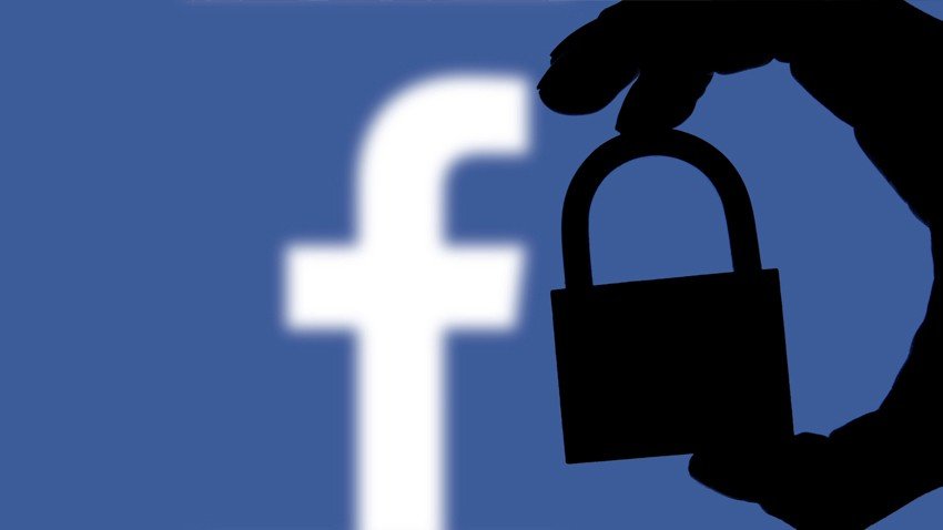 Güvenlik uzmanları uyardı: 'Facebook şifrenizi değiştirin'