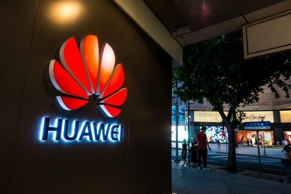 Huawei, ABD teknolojisine bağlı olmamak için Ruslar'a yöneldi