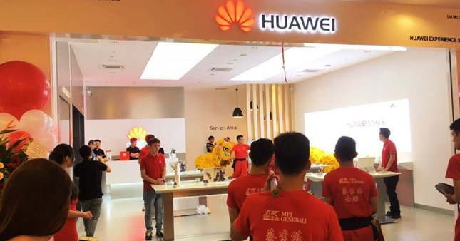 Huawei de Türkiye'de mağaza açacak!