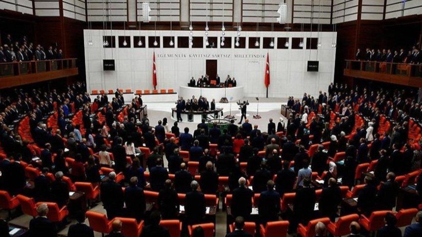"İhlaszedeler"e AKP ve MHP'den kötü haber